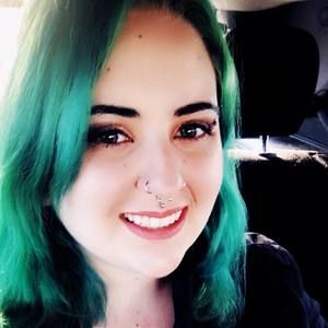 Meet your Posher, Holly